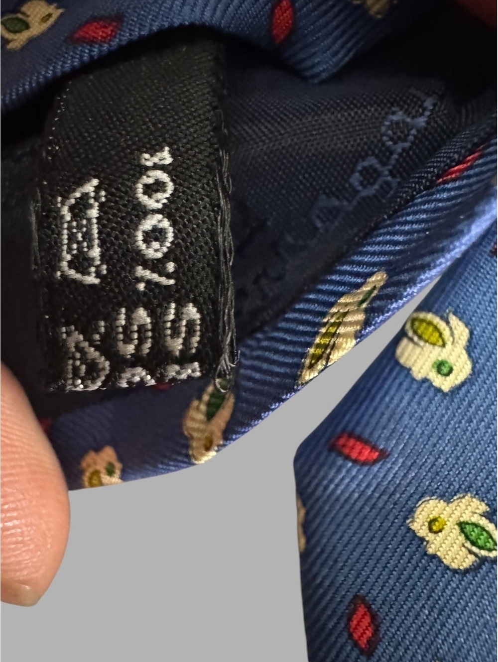 Salvatore Ferragamo Silk Tie Blue Bunny Rabbit Floral Novelty Made in Italy - Picture 7 of 9